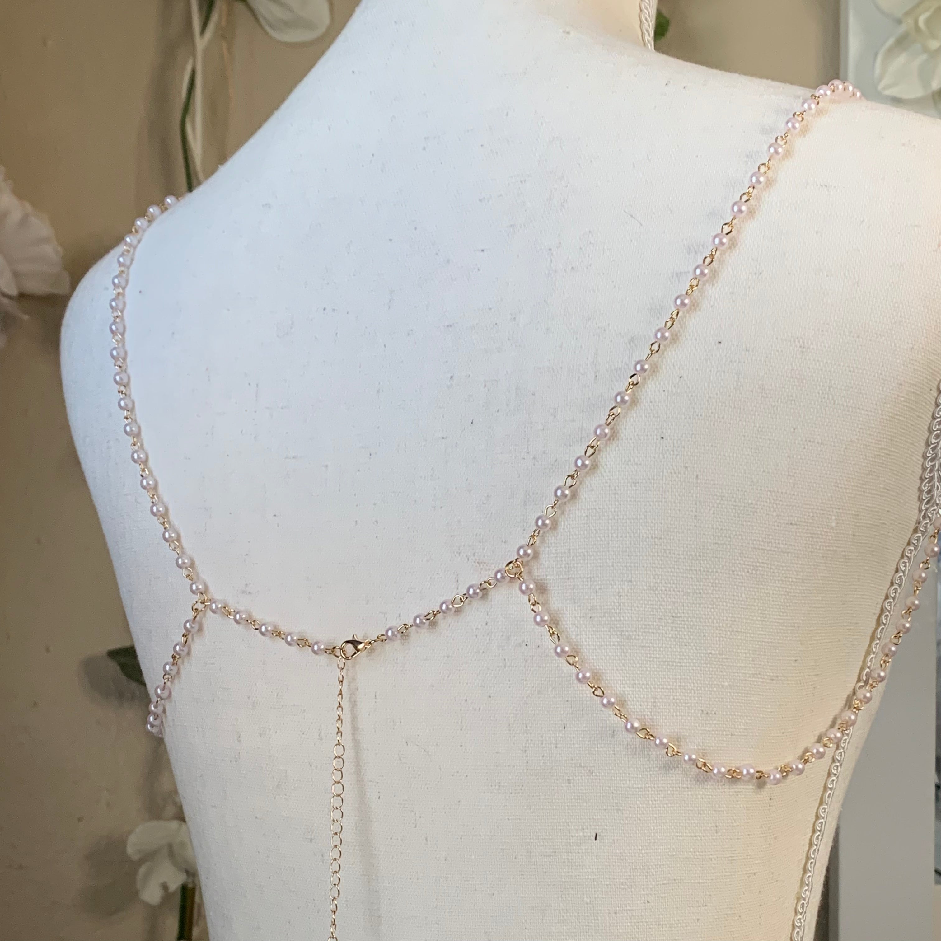 Organza Shoulder Necklace